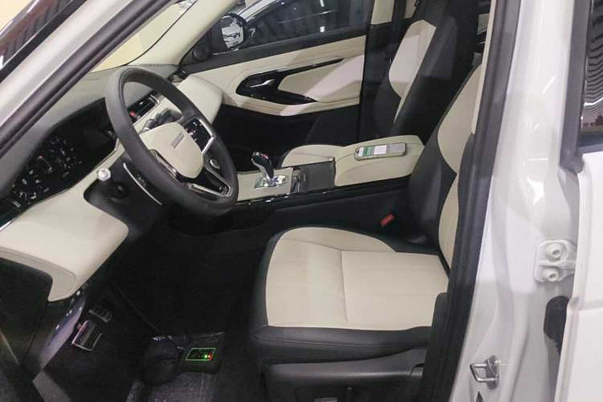 Used Land Rover Range Evoque 2021 Range Rover Velar 249 PS R-Dynamic S Performance Edition Left Front Seat