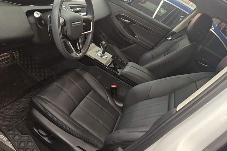Used Land Rover Range Evoque 2021 Range Rover Velar 249 PS R-Dynamic S Performance Edition Left Front Seat