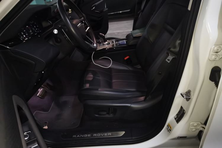 Used Land Rover Range Evoque 2021 Range Rover Velar 249 PS R-Dynamic S Performance Edition Left Front Seat