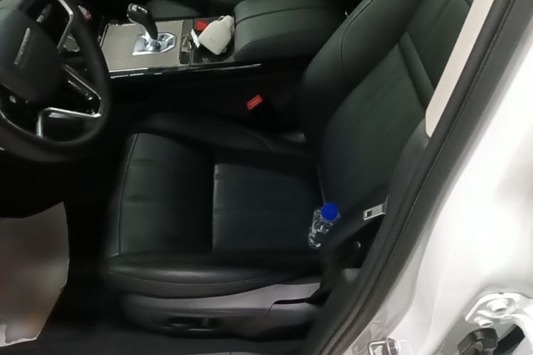 Used Land Rover Range Evoque 2021 Range Rover Velar 249 PS R-Dynamic S Performance Edition Left Front Seat