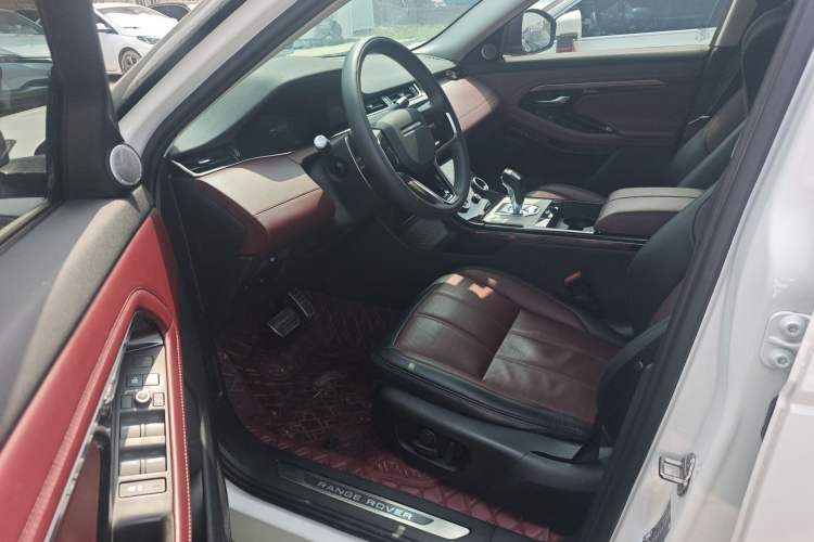 Used Land Rover Range Evoque 2021 Range Rover Velar 249 PS R-Dynamic HSE Luxury Edition Left Front Seat