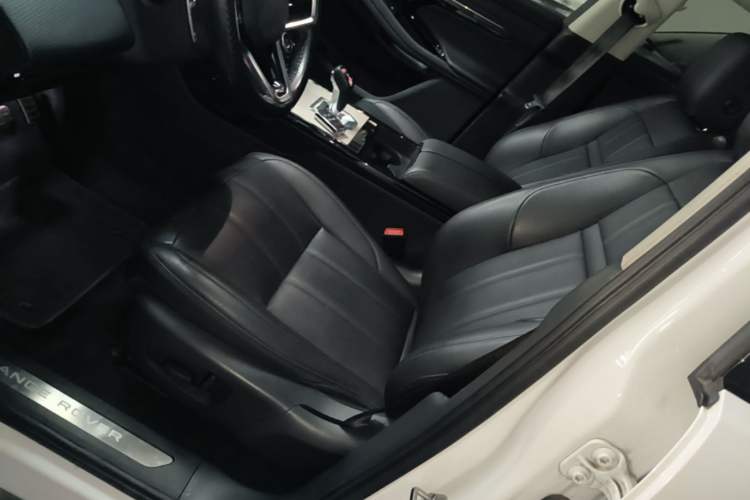 Used Land Rover Range Evoque 2021 Range Rover Velar 249 PS R-Dynamic S Performance Edition Left Front Seat