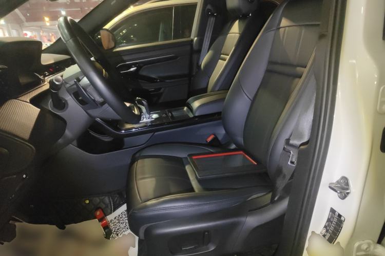 Used Land Rover Range Evoque 2021 Range Rover Velar 249 PS R-Dynamic S Performance Edition Left Front Seat