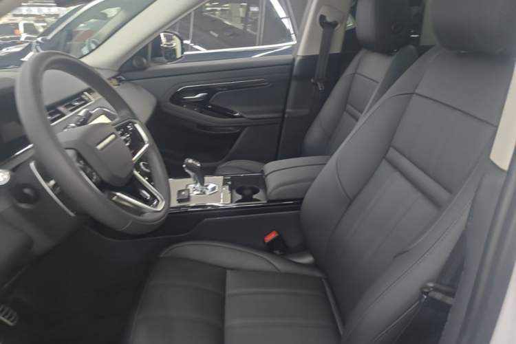 Used Land Rover Range Evoque 2021 Range Rover Velar 249 PS R-Dynamic S Performance Edition Left Front Seat
