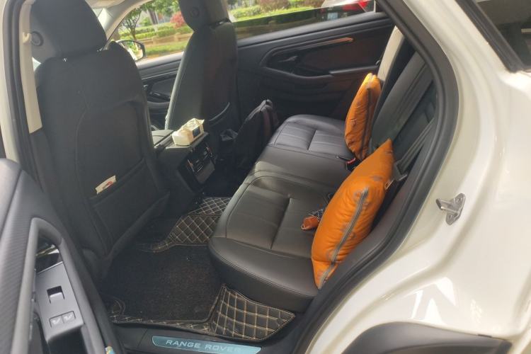 Used Land Rover Range Evoque 2021 Range Rover Evoque 200 PS R-Dynamic Standard Elite Edition Left Rear Seat