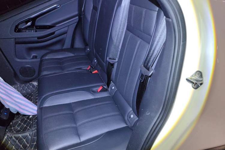 Used Land Rover Range Evoque 2021 Range Rover Velar 249 PS R-Dynamic S Performance Edition Left Rear Seat
