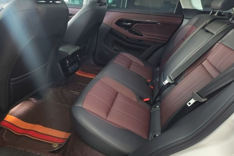 Used Land Rover Range Evoque 2021 Range Rover Velar 249 PS R-Dynamic S Performance Edition Left Rear Seat