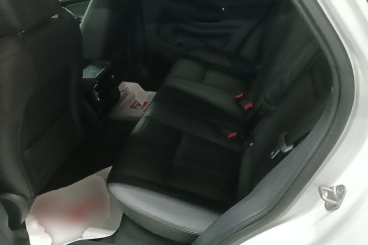 Used Land Rover Range Evoque 2021 Range Rover Velar 249 PS R-Dynamic S Performance Edition Left Rear Seat
