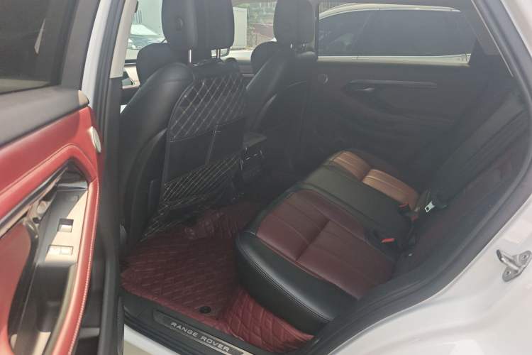 Used Land Rover Range Evoque 2021 Range Rover Velar 249 PS R-Dynamic HSE Luxury Edition Left Rear Seat