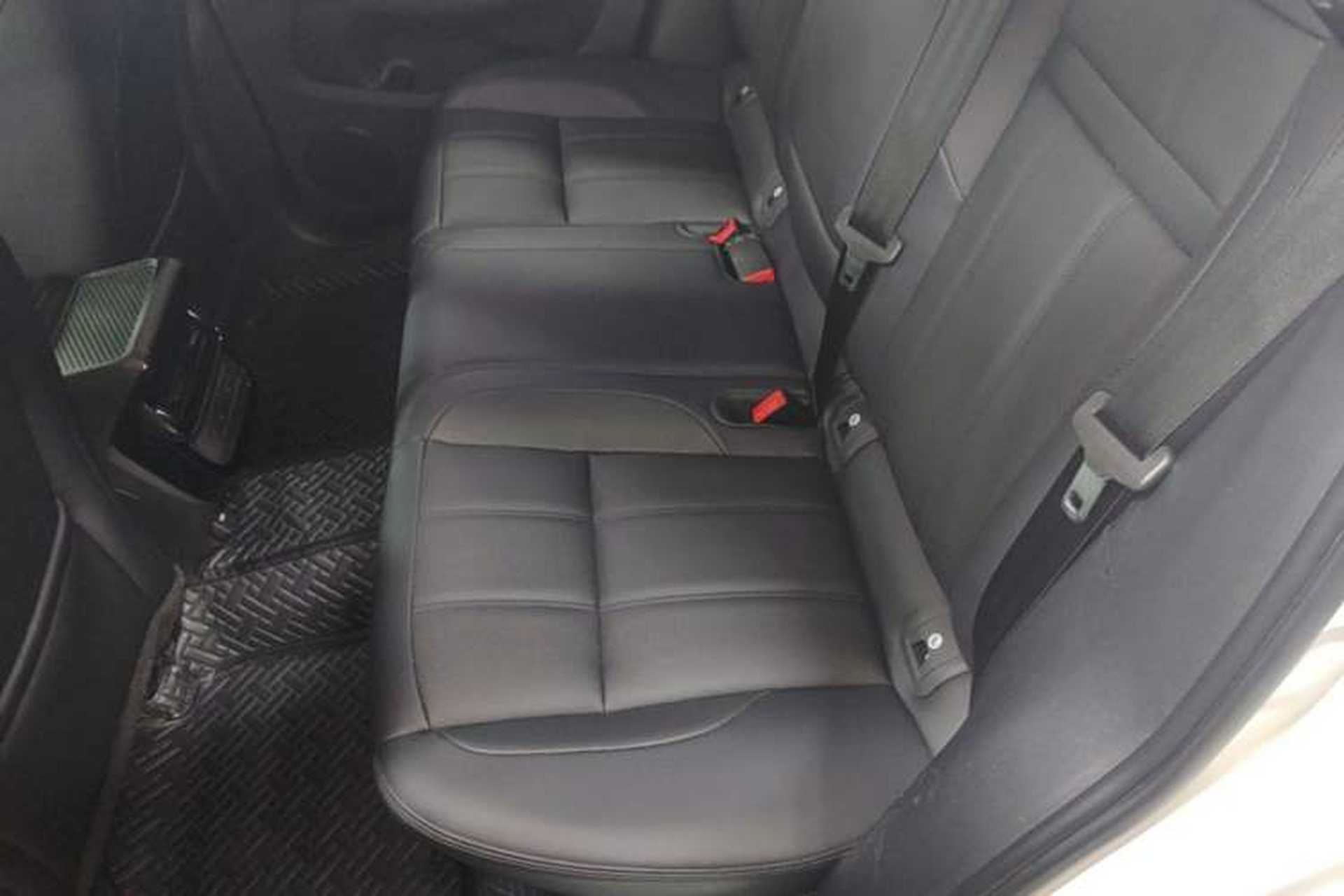 Used Land Rover Range Evoque 2021 Range Rover Velar 249 PS R-Dynamic S Performance Edition Left Rear Seat