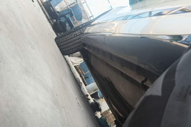 Used Land Rover Range Evoque 2021 Range Rover Velar 249 PS R-Dynamic S Performance Edition Left Side Sill