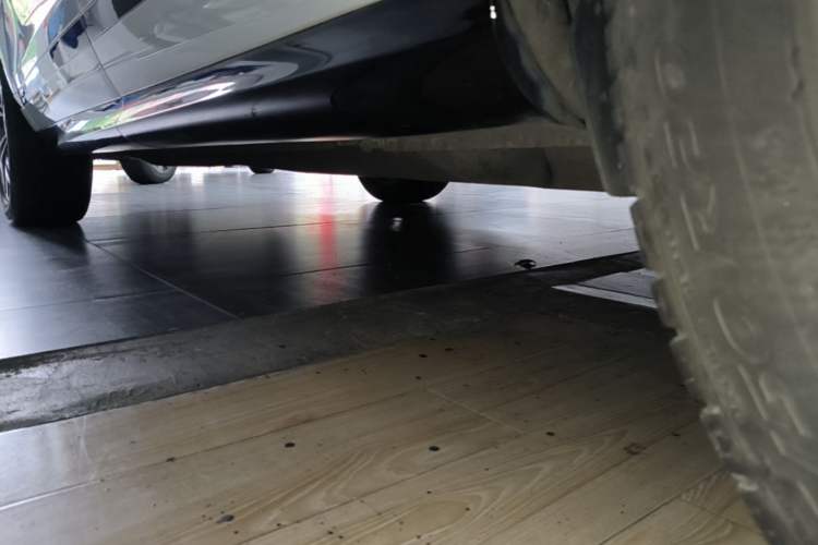 Used Land Rover Range Evoque 2021 Range Rover Velar 249 PS R-Dynamic S Performance Edition Left Side Sill