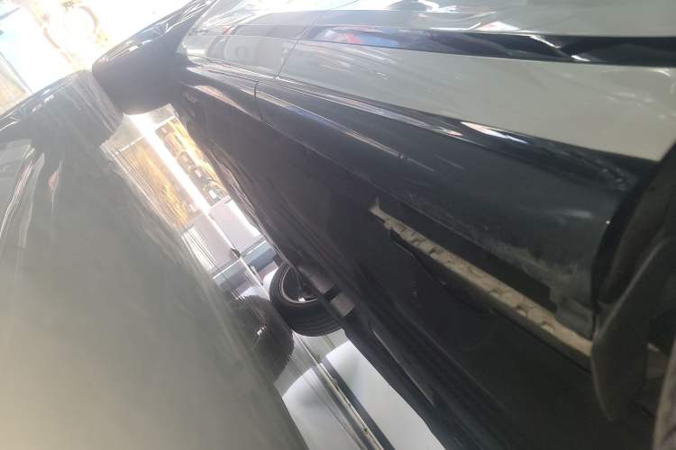 Used Land Rover Range Evoque 2021 Range Rover Evoque 200 PS R-Dynamic Standard Elite Edition Left Side Sill