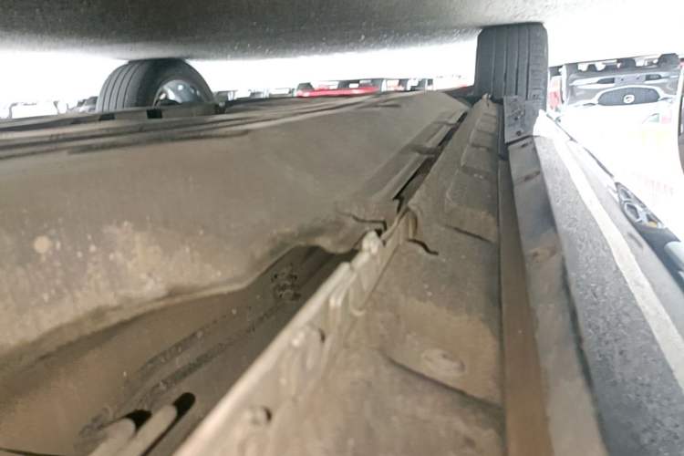 Used Land Rover Range Evoque 2021 Range Rover Velar 249 PS R-Dynamic S Performance Edition Left Side Sill