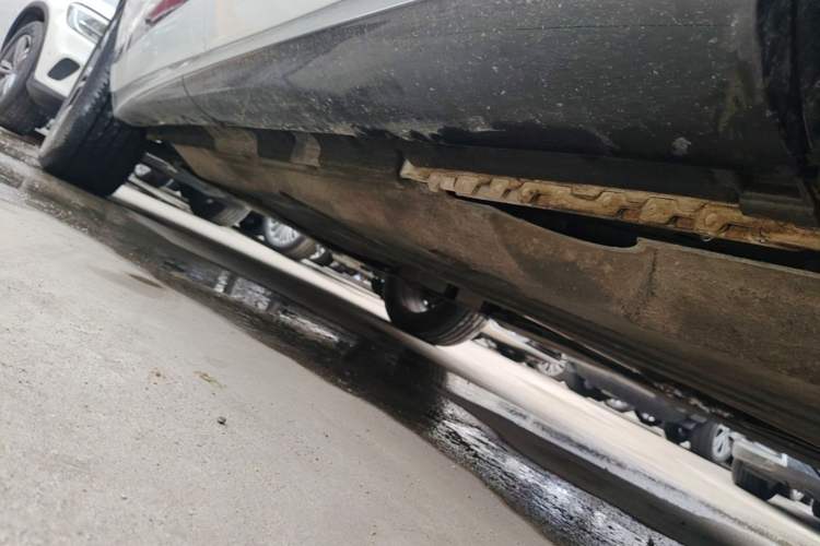Used Land Rover Range Evoque 2021 Range Rover L 249 PS R-Dynamic SE Luxury Edition Left Side Sill