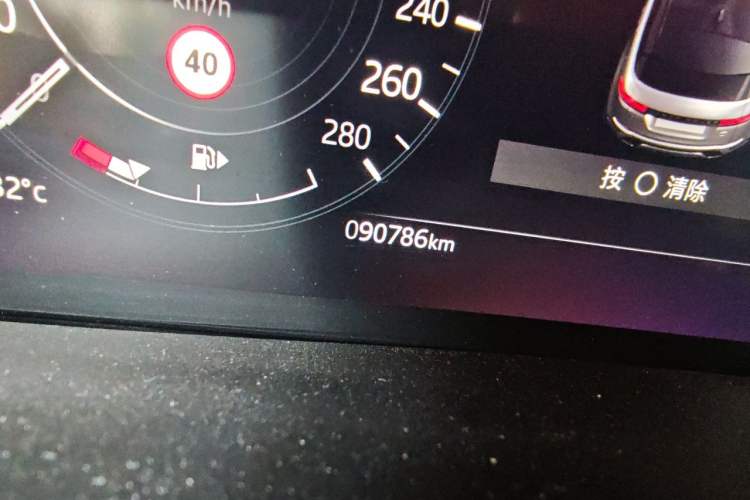Used Land Rover Range Evoque 2021 Range Rover Velar 249 PS R-Dynamic S Performance Edition Odometer Close Up