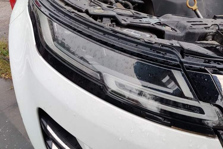 Used Land Rover Range Evoque 2021 Range Rover Velar 249 PS R-Dynamic HSE Luxury Edition Right Front Headlight