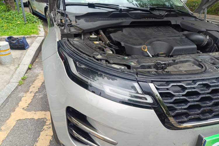 Used Land Rover Range Evoque 2021 Range Rover Velar 249 PS R-Dynamic HSE Luxury Edition Right Front Headlight