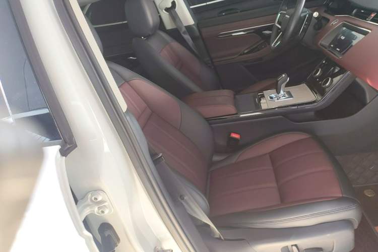 Used Land Rover Range Evoque 2021 Range Rover Velar 249 PS R-Dynamic S Performance Edition Right Front Seat