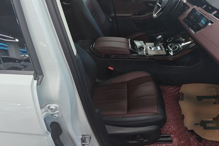 Used Land Rover Range Evoque 2021 Range Rover L 249 PS R-Dynamic SE Luxury Edition Right Front Seat