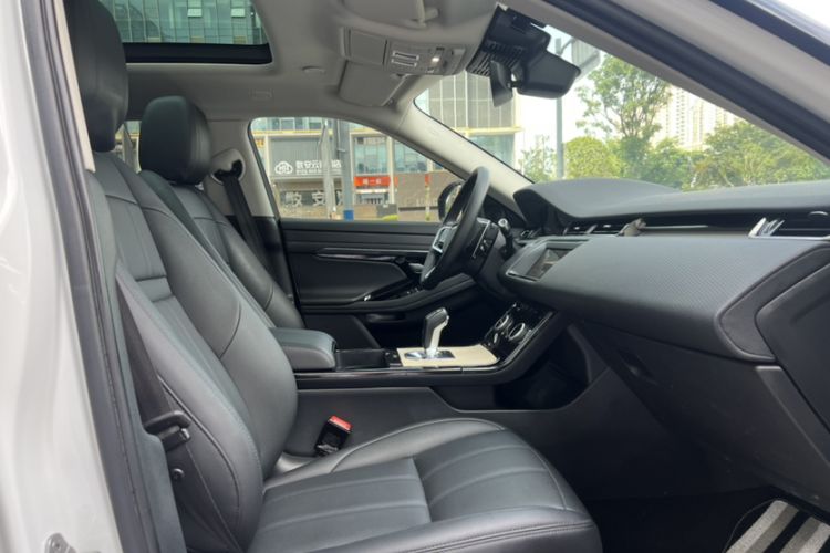 Used Land Rover Range Evoque 2021 Range Rover Velar L 249PS R-Dynamic First Edition Right Front Seat