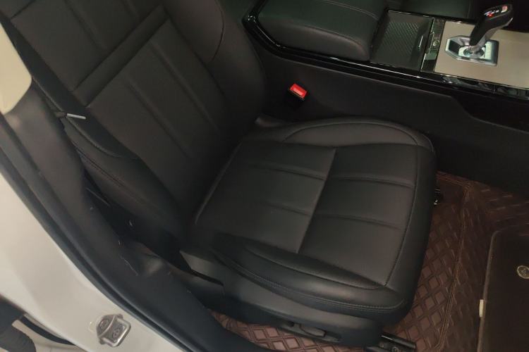 Used Land Rover Range Evoque 2021 Range Rover Velar 249 PS R-Dynamic HSE Luxury Edition Right Front Seat