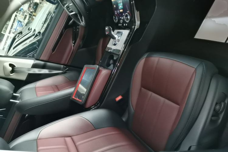 Used Land Rover Range Evoque 2021 Range Rover L 249 PS R-Dynamic SE Luxury Edition Right Front Seat