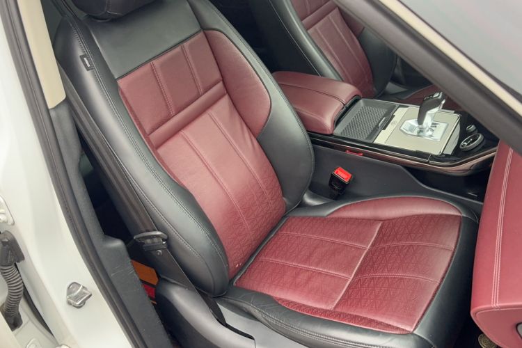 Used Land Rover Range Evoque 2021 Range Rover L 249 PS R-Dynamic SE Luxury Edition Right Front Seat