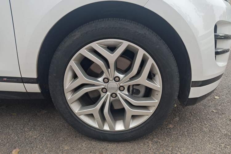 Used Land Rover Range Evoque 2021 Range Rover Evoque 200 PS R-Dynamic Standard Elite Edition Right Front Wheel Hub