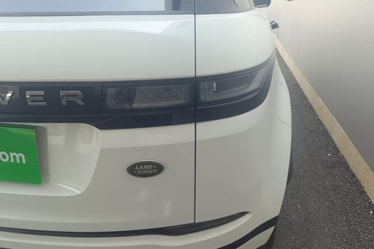 Used Land Rover Range Evoque 2021 Range Rover Velar 249 PS R-Dynamic HSE Luxury Edition Right Rear Taillight