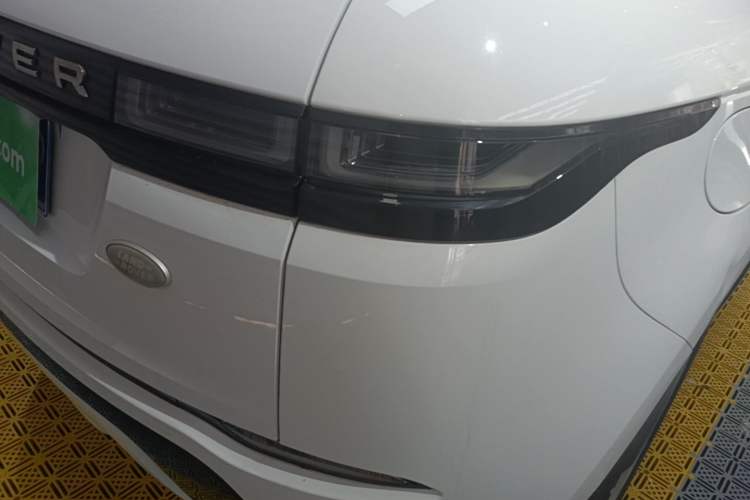 Used Land Rover Range Evoque 2021 Range Rover Evoque 200 PS R-Dynamic Standard Elite Edition Right Rear Taillight
