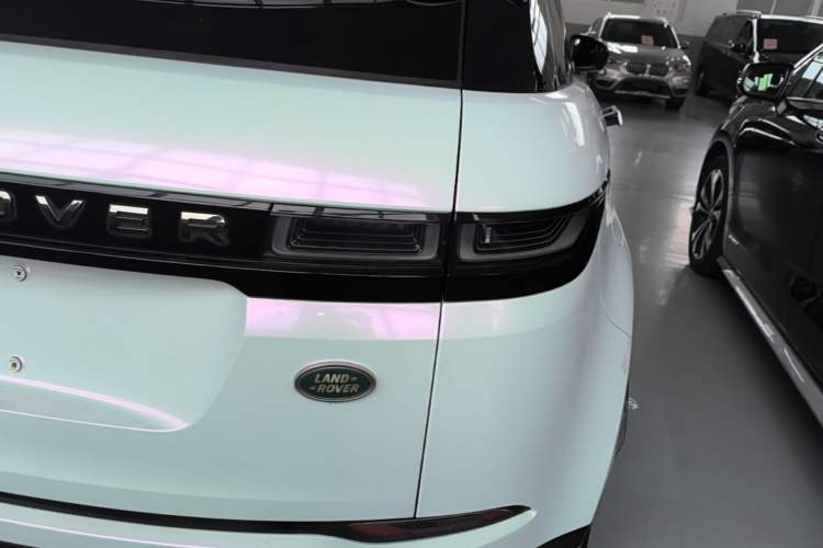 Used Land Rover Range Evoque 2021 Range Rover Velar 249 PS R-Dynamic S Performance Edition Right Rear Taillight