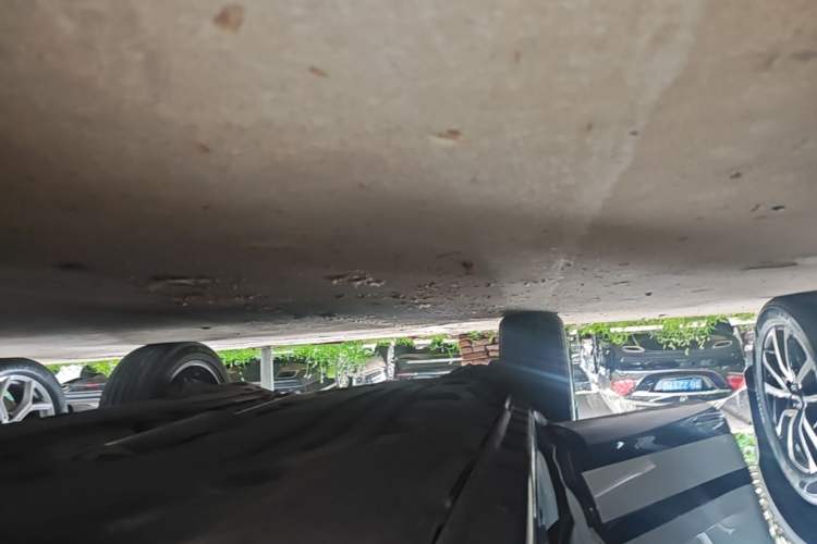 Used Land Rover Range Evoque 2021 Range Rover Velar 249 PS R-Dynamic HSE Luxury Edition Right Side Sill