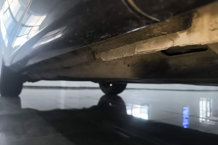Used Land Rover Range Evoque 2021 Range Rover Velar 249 PS R-Dynamic S Performance Edition Right Side Sill