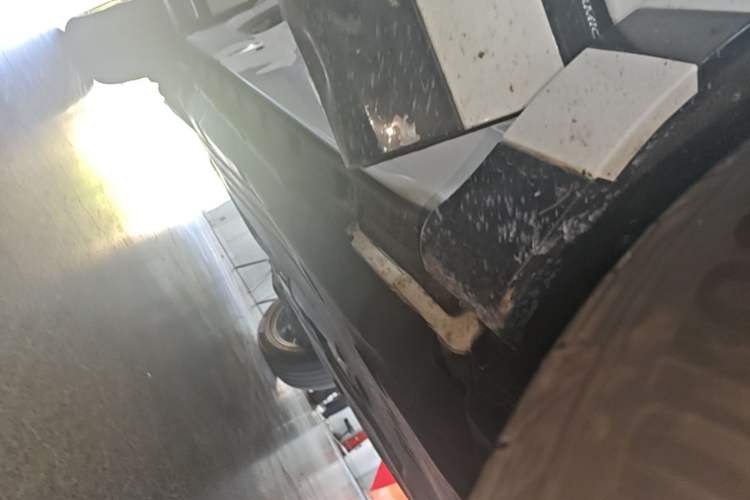 Used Land Rover Range Evoque 2021 Range Rover Velar 249 PS R-Dynamic S Performance Edition Right Side Sill