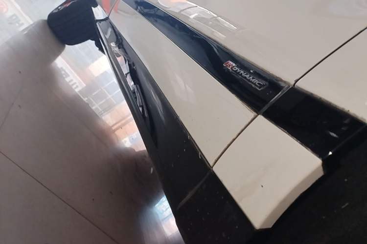 Used Land Rover Range Evoque 2021 Range Rover Velar 249 PS R-Dynamic S Performance Edition Right Side Sill