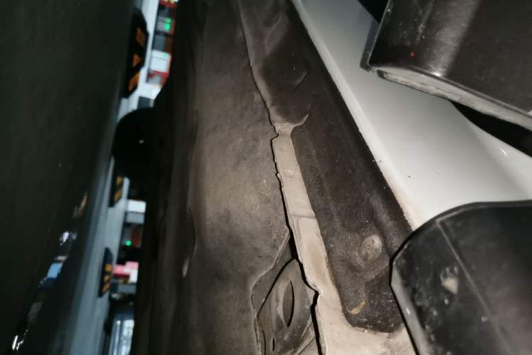 Used Land Rover Range Evoque 2021 Range Rover Velar 249 PS R-Dynamic S Performance Edition Right Side Sill