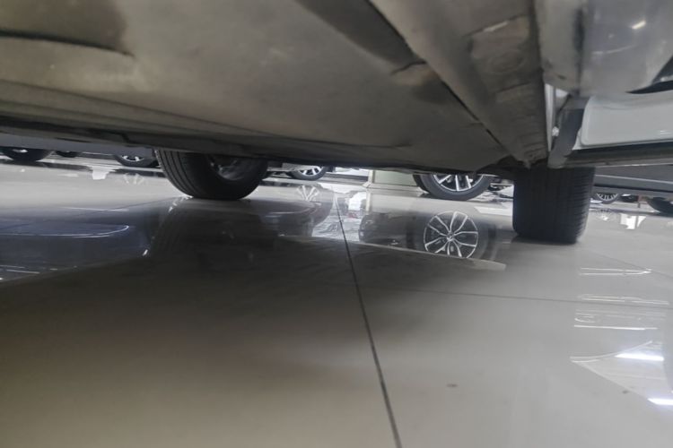 Used Land Rover Range Evoque 2021 Range Rover Velar 249 PS R-Dynamic S Performance Edition Right Side Sill