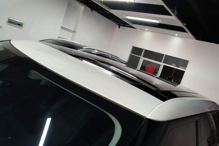 Used Land Rover Range Evoque 2021 Range Rover Velar 249 PS R-Dynamic S Performance Edition Roof
