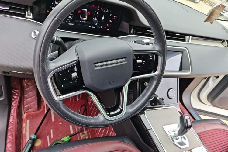 Used Land Rover Range Evoque 2021 Range Rover Velar 249 PS R-Dynamic S Performance Edition Steering Wheel