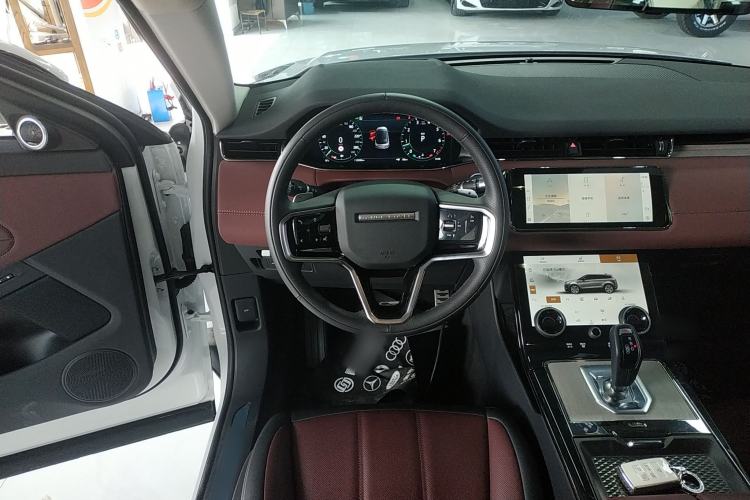 Used Land Rover Range Evoque 2021 Range Rover Velar 249 PS R-Dynamic HSE Luxury Edition Steering Wheel
