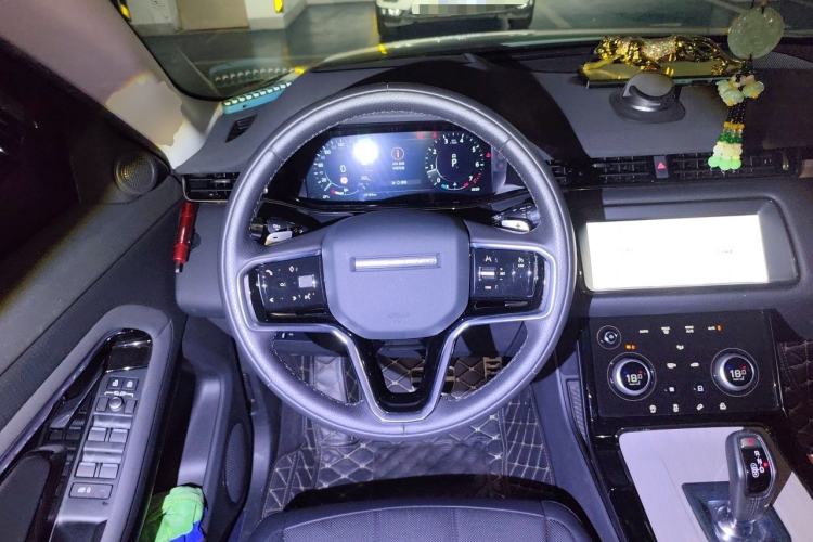 Used Land Rover Range Evoque 2021 Range Rover Velar 249 PS R-Dynamic S Performance Edition Steering Wheel