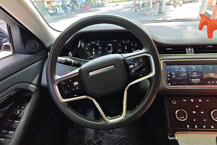 Used Land Rover Range Evoque 2021 Range Rover Velar 249 PS R-Dynamic S Performance Edition Steering Wheel