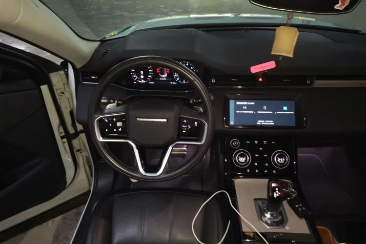 Used Land Rover Range Evoque 2021 Range Rover Velar 249 PS R-Dynamic S Performance Edition Steering Wheel