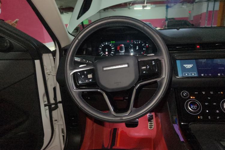 Used Land Rover Range Evoque 2021 Range Rover Evoque 200 PS R-Dynamic Standard Elite Edition Steering Wheel