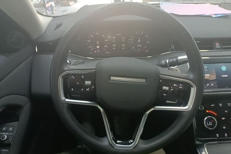 Used Land Rover Range Evoque 2021 Range Rover Evoque 200 PS R-Dynamic Standard Elite Edition Steering Wheel