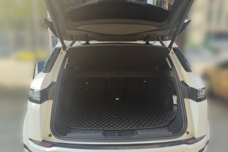 Used Land Rover Range Evoque 2021 Range Rover Velar 249 PS R-Dynamic S Performance Edition Trunk