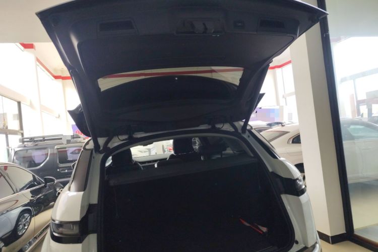 Used Land Rover Range Evoque 2021 Range Rover Evoque 200 PS R-Dynamic Standard Elite Edition Trunk