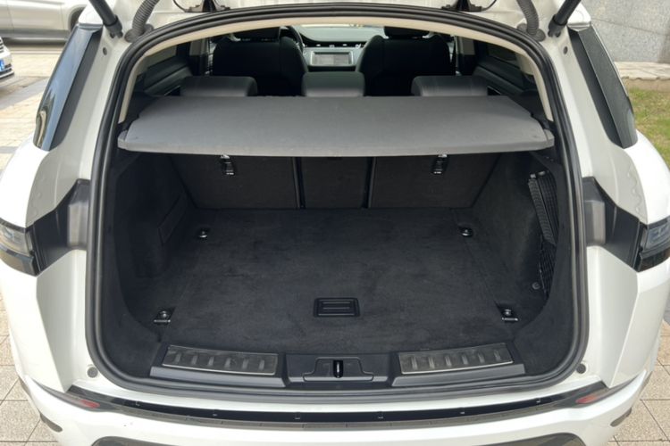 Used Land Rover Range Evoque 2021 Range Rover Velar L 249PS R-Dynamic First Edition Trunk