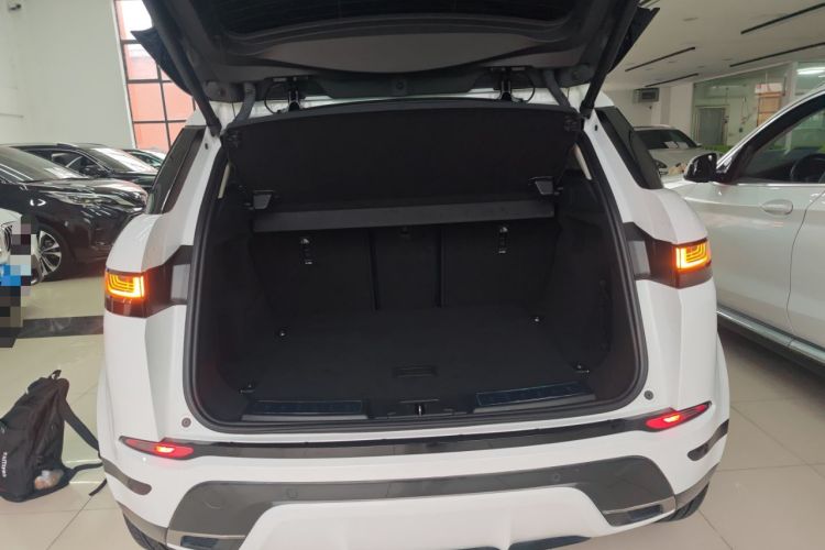 Used Land Rover Range Evoque 2021 Range Rover Evoque 200 PS R-Dynamic Standard Elite Edition Trunk